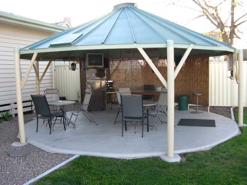 6874 Great Alpine Road, Swifts Creek VIC 3896