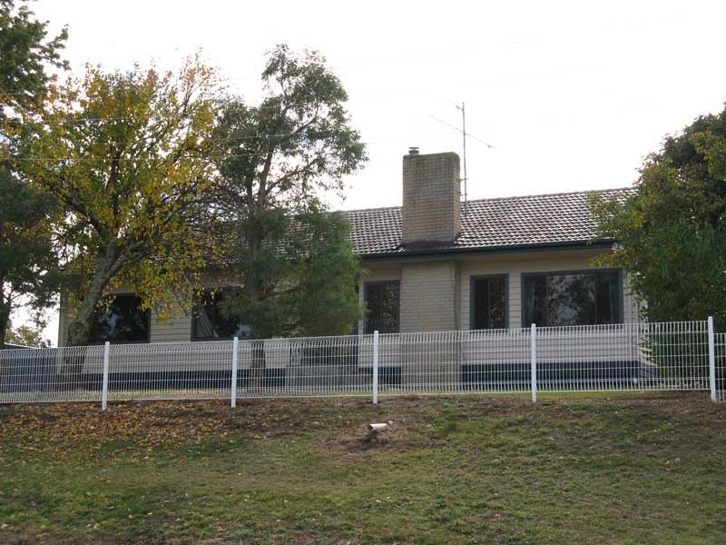 112 Day Avenue, Omeo VIC 3898