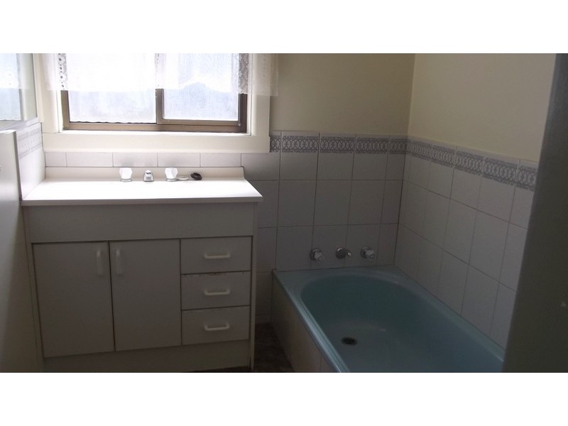 112 Day Avenue, Omeo VIC 3898