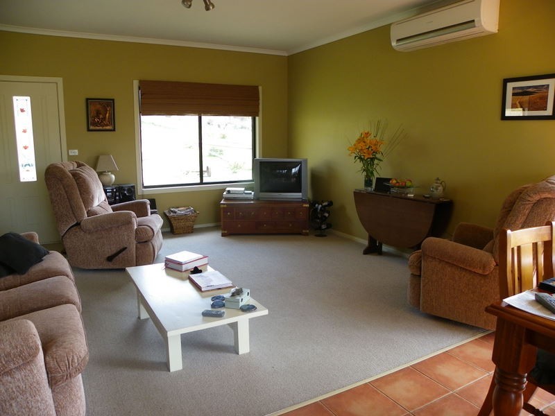 312 Omeo Valley Road, Omeo VIC 3898