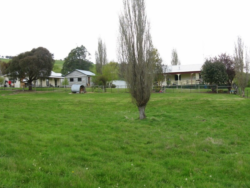 245 Tolands Road Cobungra, Omeo VIC 3898