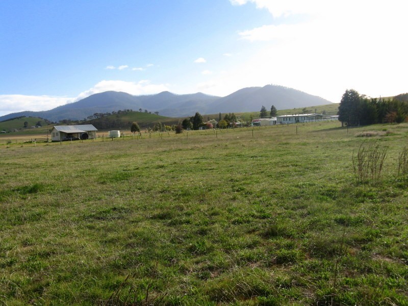 Lot 5 MacFarlane Street, Benambra VIC 3900