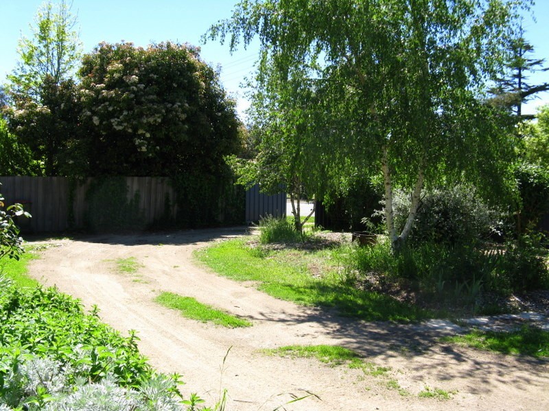 96 Day Avenue, Omeo VIC 3898