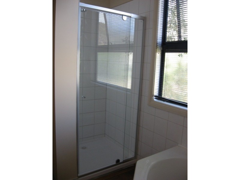 96 Day Avenue, Omeo VIC 3898