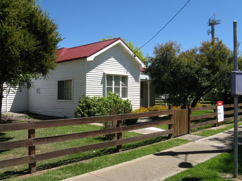 33 Gibbo Street, Benambra VIC 3900