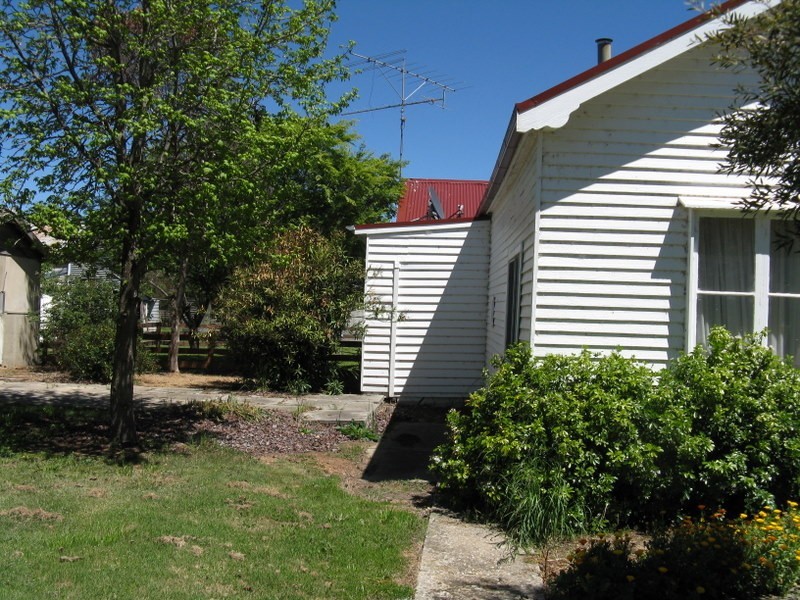 33 Gibbo Street, Benambra VIC 3900