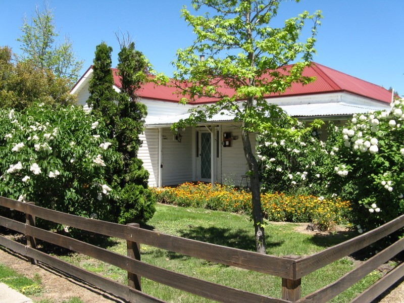 33 Gibbo Street, Benambra VIC 3900