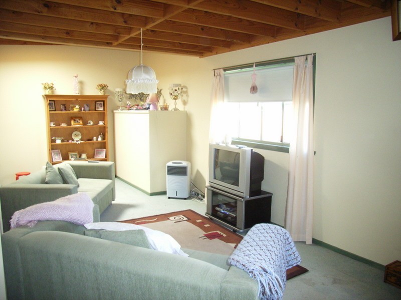 166 and 166A Day Avenue, Omeo VIC 3898