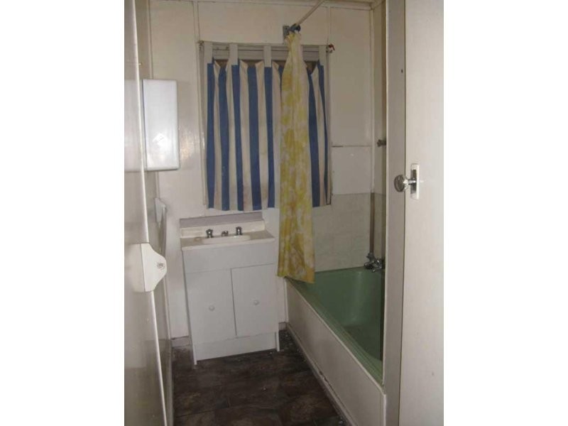 21 Foster Street, Benambra VIC 3900