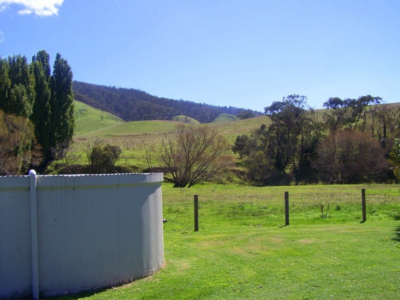 353 Omeo Highway, Omeo VIC 3898