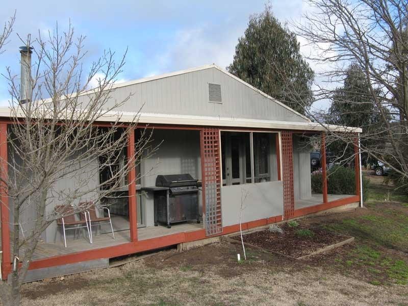 12 Crisp Street, Omeo VIC 3898