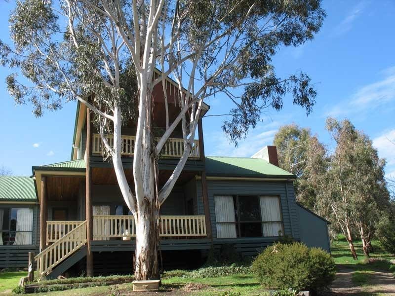 4 Sebastopol Hill Road, Omeo VIC 3898
