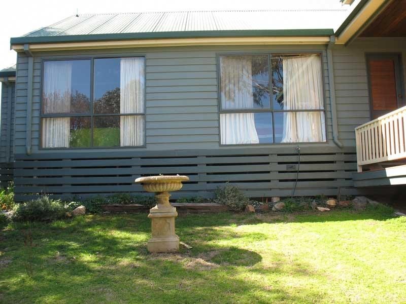 4 Sebastopol Hill Road, Omeo VIC 3898