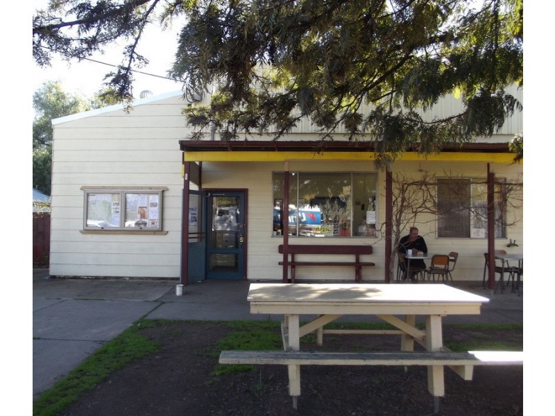 9 McMillan Street, Swifts Creek VIC 3896