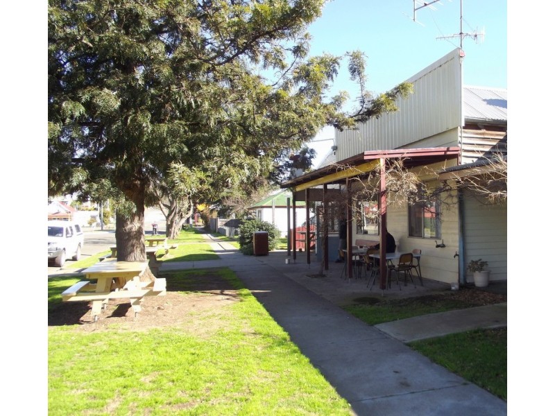 9 McMillan Street, Swifts Creek VIC 3896