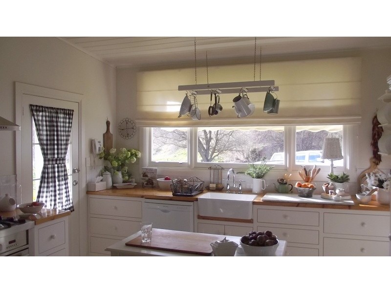 1 Day Avenue, Omeo VIC 3898