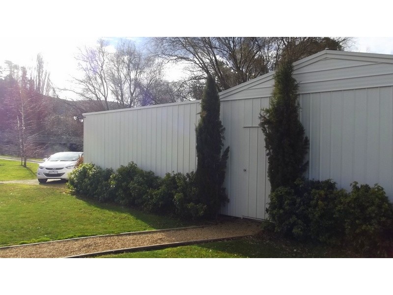 1 Day Avenue, Omeo VIC 3898