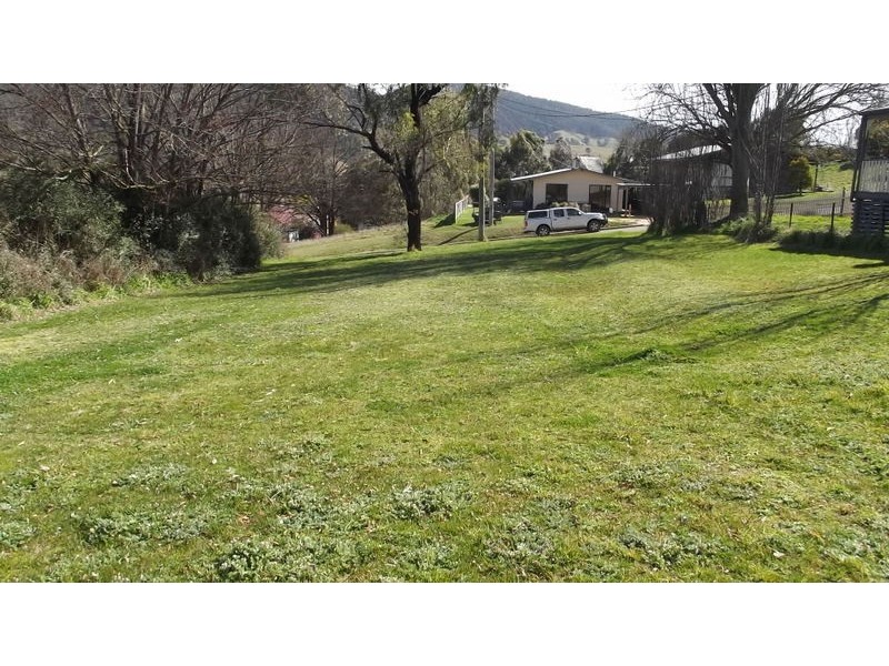 17 Cooper Street, Omeo VIC 3898