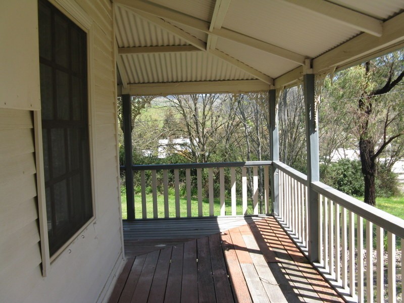 15 Cooper Street, Omeo VIC 3898