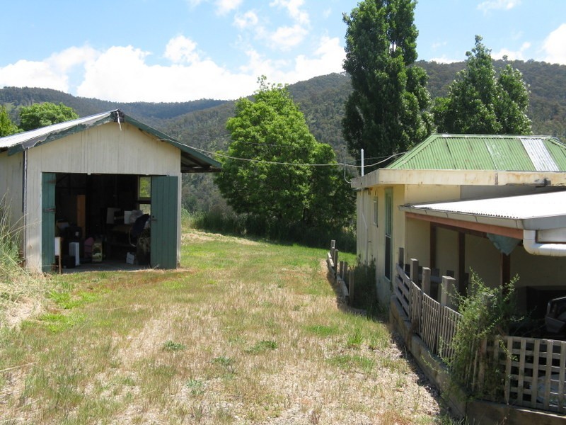 203 Day Avenue, Omeo VIC 3898