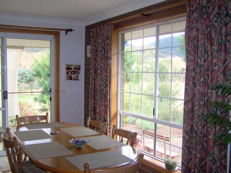 92 Day Avenue, Omeo VIC 3898