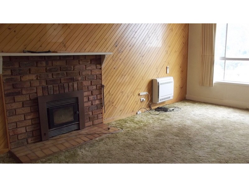 9 Camp Street, Omeo VIC 3898