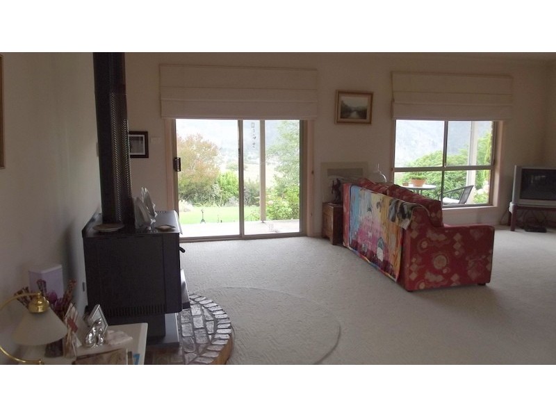 76 Sebastopol Hill Road, Omeo VIC 3898