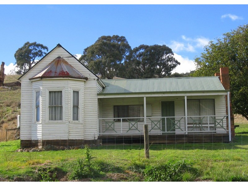 228 Omeo Highway, Omeo VIC 3898