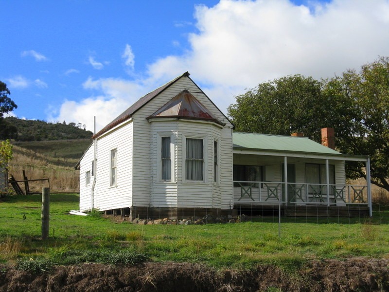 228 Omeo Highway, Omeo VIC 3898