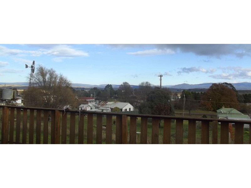 57 McFarlane Street, Benambra VIC 3900