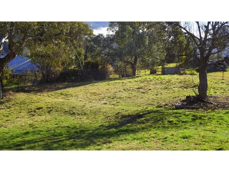 6 Mitta Street, Omeo VIC 3898