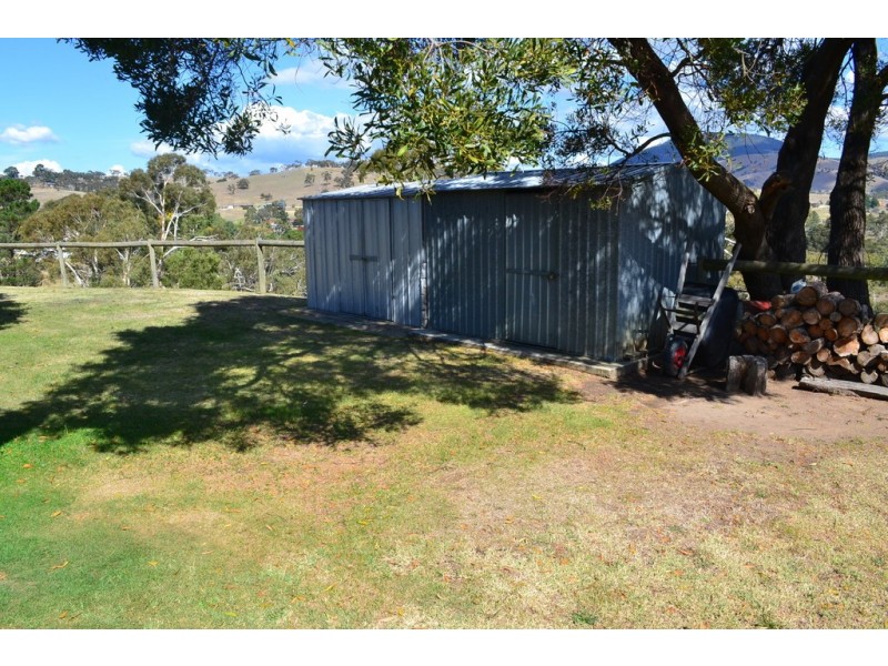 13 Crisp Street, Omeo VIC 3898