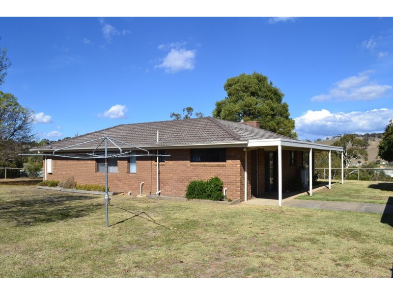 13 Crisp Street, Omeo VIC 3898