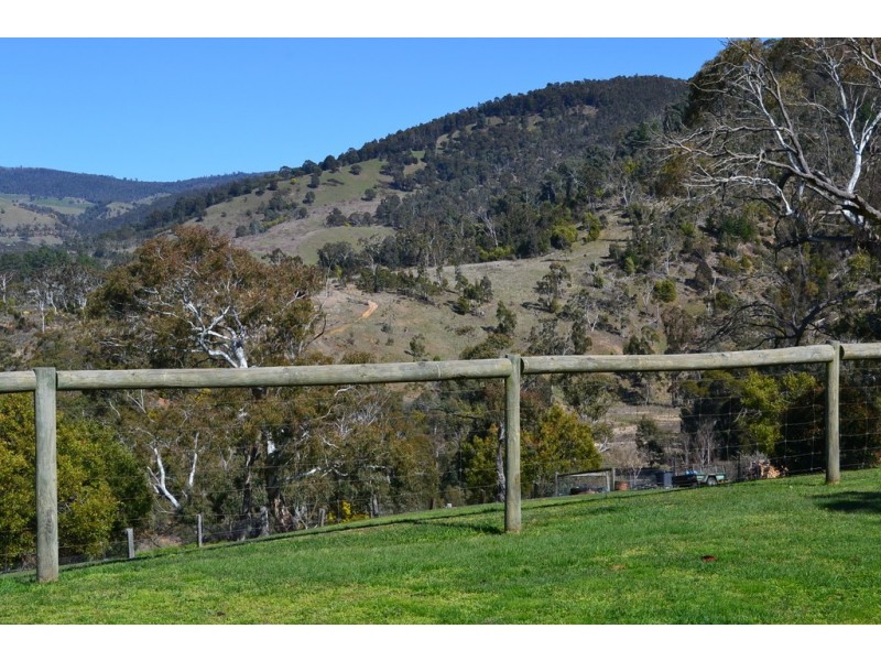 13 Crisp Street, Omeo VIC 3898