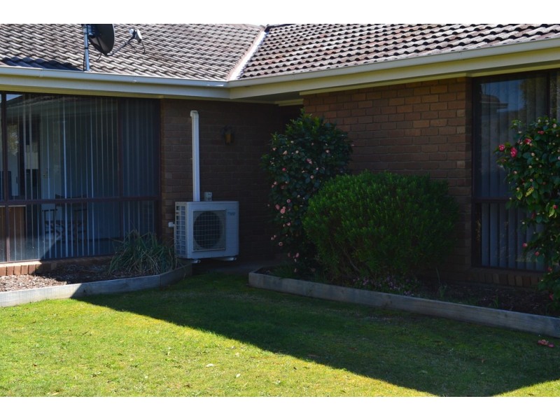 13 Crisp Street, Omeo VIC 3898