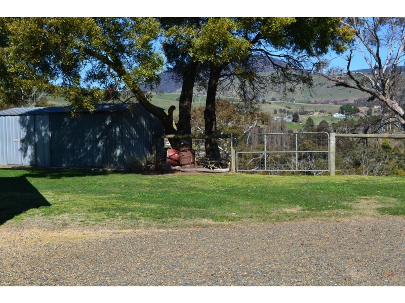 13 Crisp Street, Omeo VIC 3898
