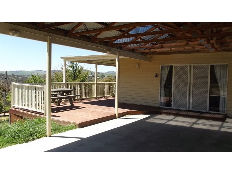 235 Day Avenue, Omeo VIC 3898