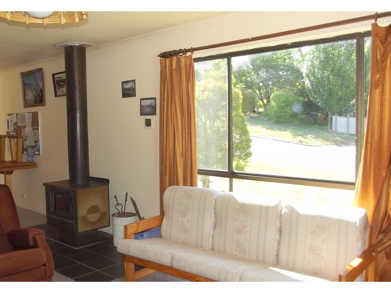 14 Cooper Street, Omeo VIC 3898