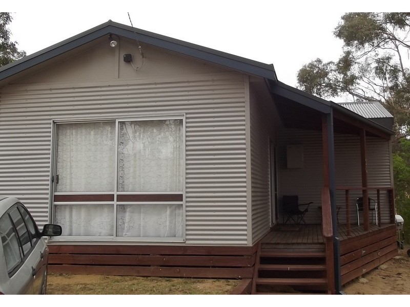 90 Tongio Road Omeo via Snow Fields, Omeo VIC 3898