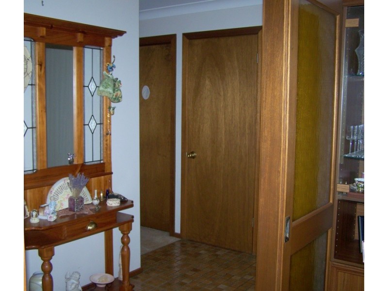 92 Day Avenue, Omeo VIC 3898