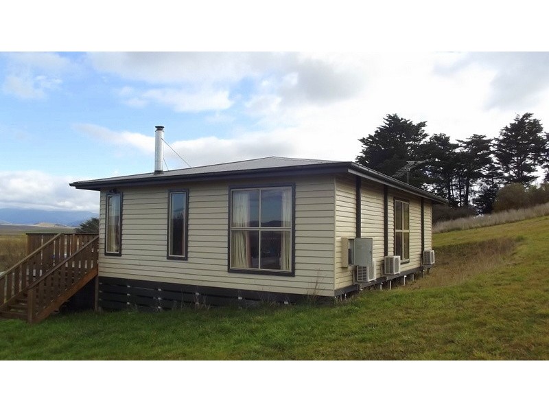 57 Macfarlane Street, Benambra VIC 3900