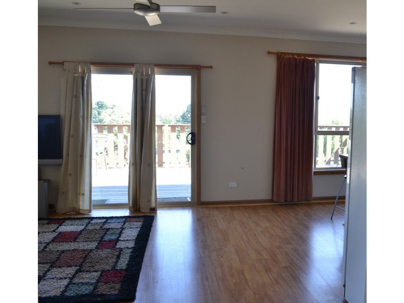 57 Macfarlane Street, Benambra VIC 3900