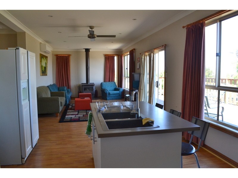 57 Macfarlane Street, Benambra VIC 3900