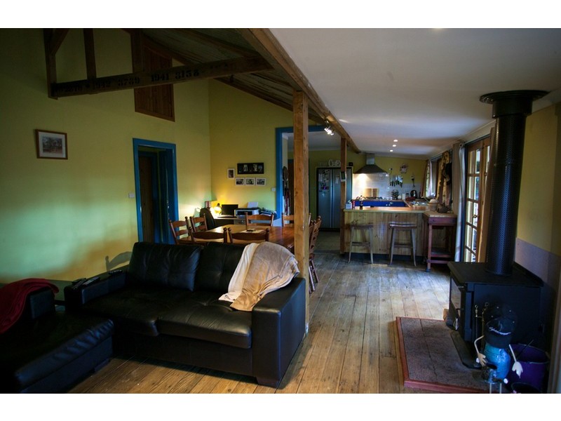 8 Hankshaw Hill Road, Omeo VIC 3898