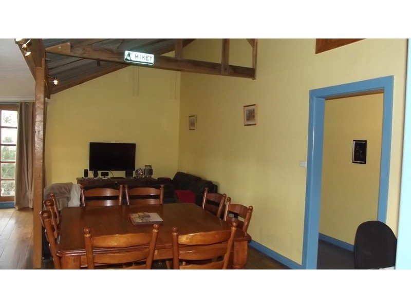 8 Hankshaw Hill Road, Omeo VIC 3898