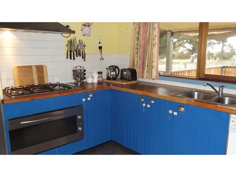 8 Hankshaw Hill Road, Omeo VIC 3898