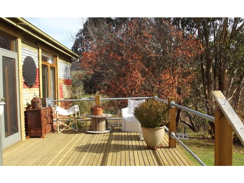 12 Bilton Street, Omeo VIC 3898