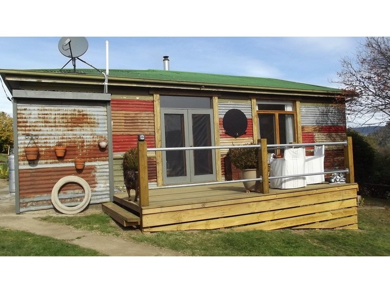 12 Bilton Street, Omeo VIC 3898