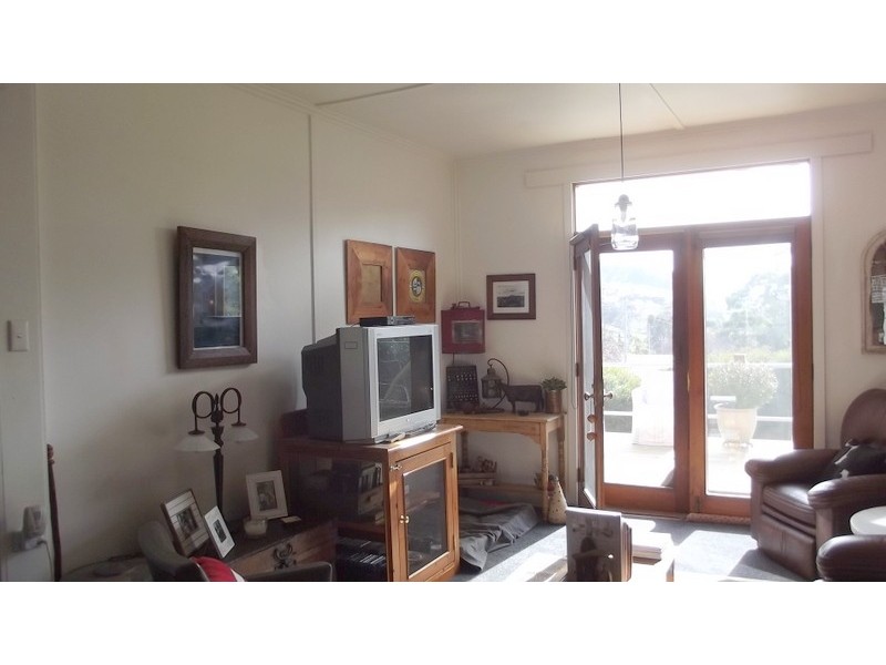 12 Bilton Street, Omeo VIC 3898