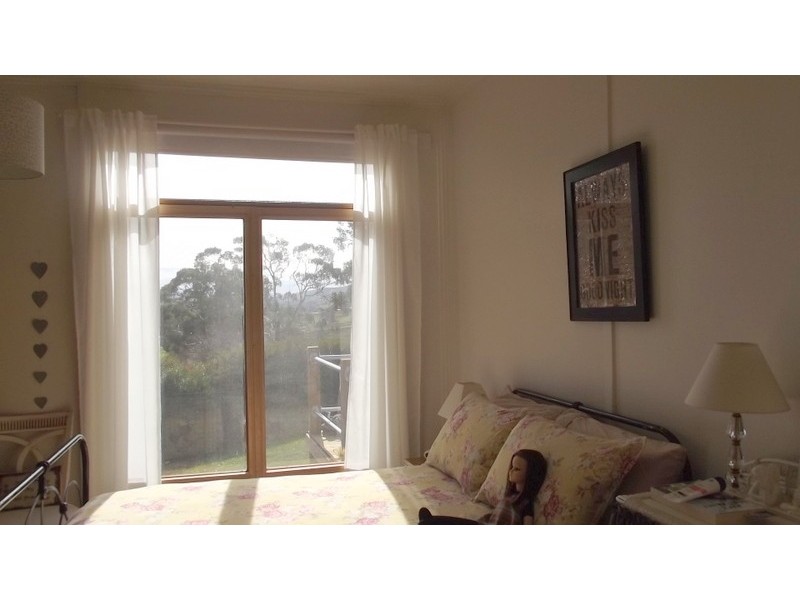 12 Bilton Street, Omeo VIC 3898